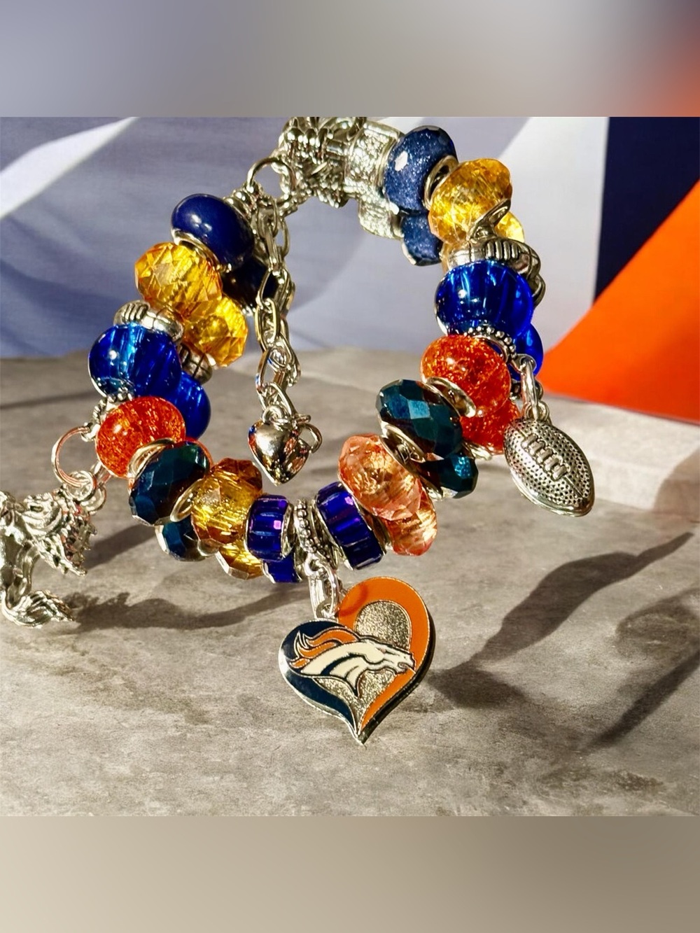 Denver Broncos Heart Charm Beaded Bracelet - Orange & Blue